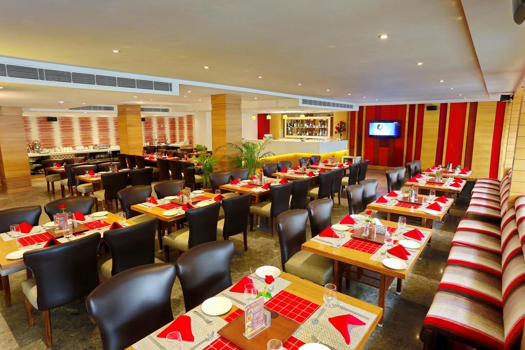Sunbeam Premium Hotel Zirakpur Екстериор снимка