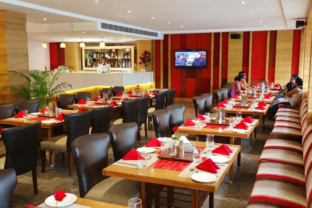 Sunbeam Premium Hotel Zirakpur Екстериор снимка