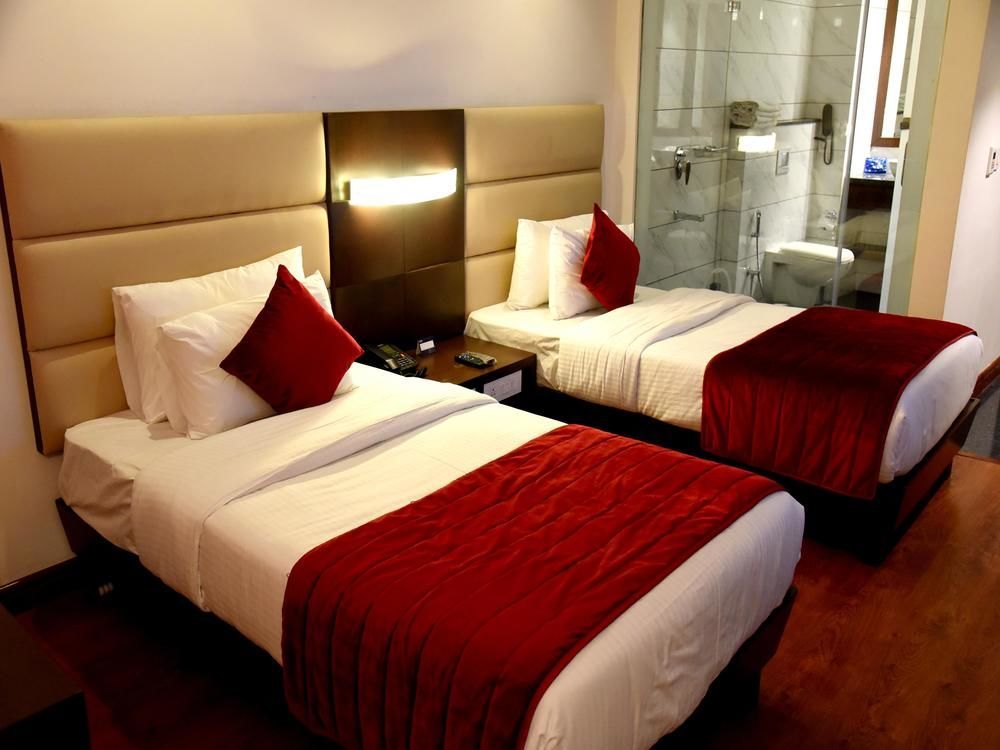 Sunbeam Premium Hotel Zirakpur Екстериор снимка