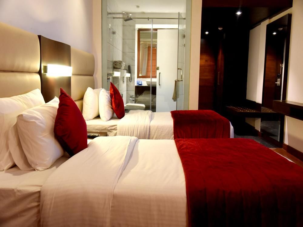 Sunbeam Premium Hotel Zirakpur Екстериор снимка
