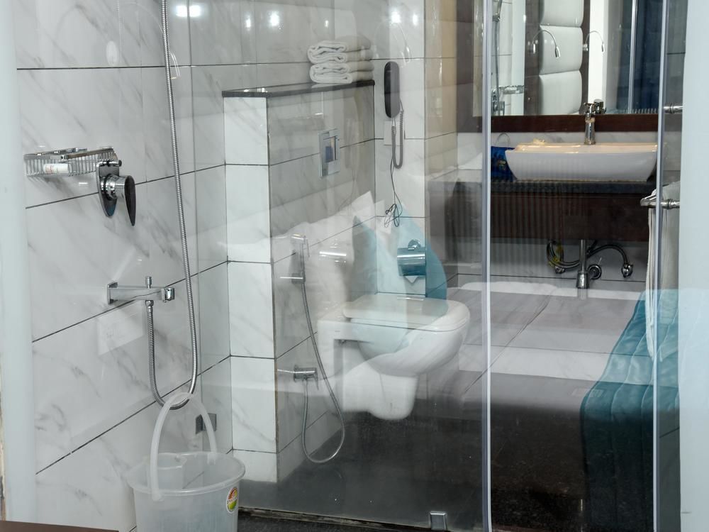 Sunbeam Premium Hotel Zirakpur Екстериор снимка