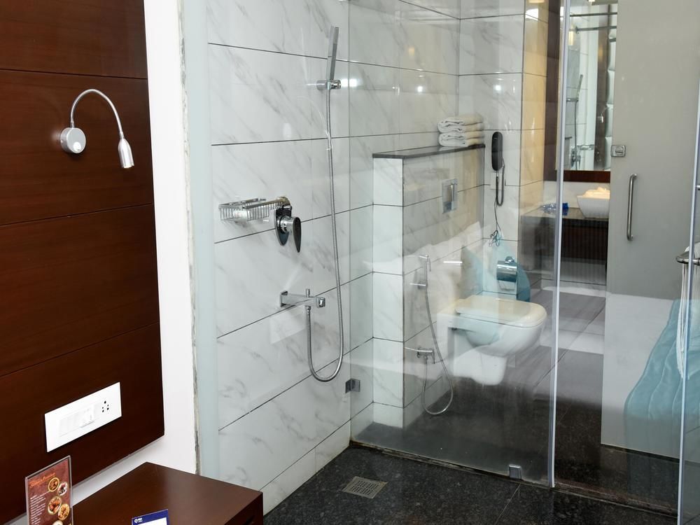 Sunbeam Premium Hotel Zirakpur Екстериор снимка