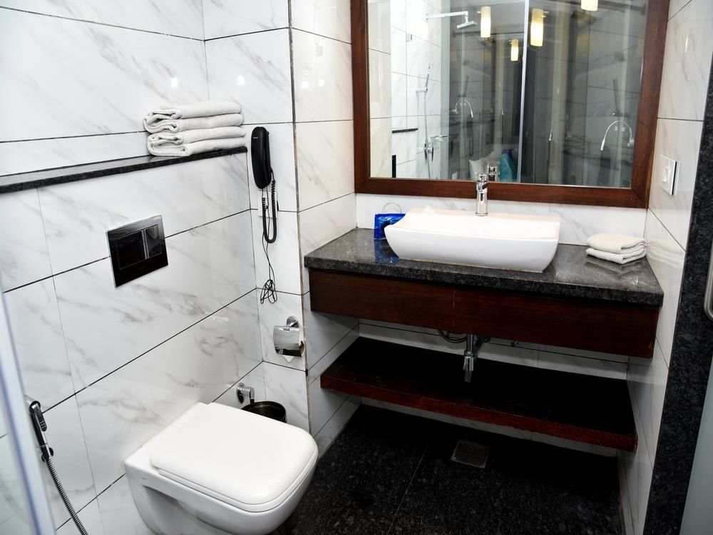 Sunbeam Premium Hotel Zirakpur Екстериор снимка